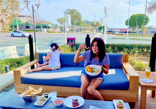 Y Phụng sống an nhàn ở Mỹ