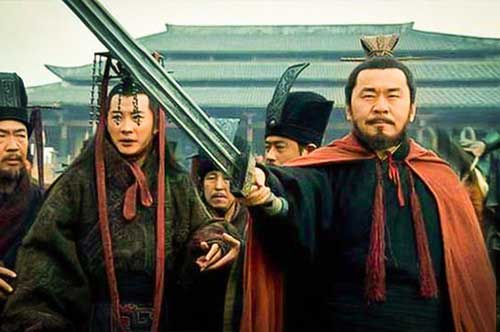 Thừa năng lực soán Hán xưng đế song tại sao Tào Tháo vẫn nhẫn nhịn?