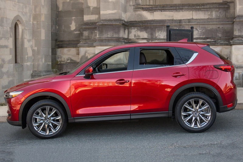 Mazda CX-5.