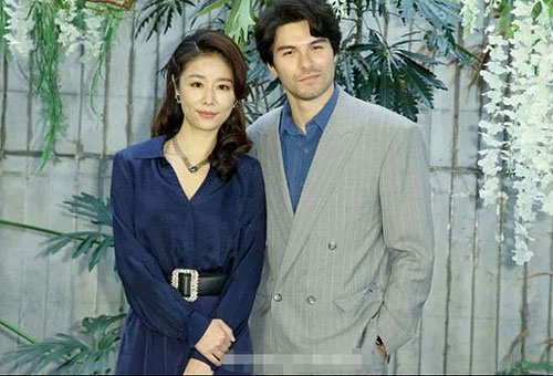 Hoắc Kiến Hoa vắng trong sự kiện của Lâm Tâm Như