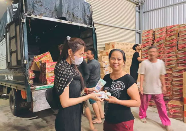 Thủy Tiên quyên góp được 10 tỷ đồng sau 24 giờ