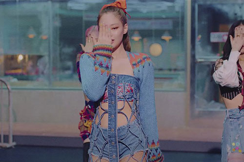 Bộ trang phục gây tò mò nhất của Jennie trong Lovesick Girls cuối cùng cũng được khám phá