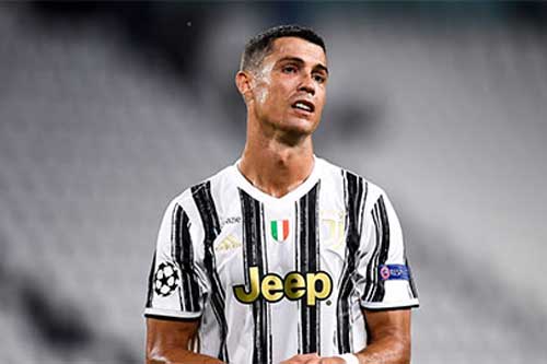Nhi&#x1EC5;m Covid-19, Ronaldo s&#x1EBD; b&#x1ECF; l&#x1EE1; nh&#x1EEF;ng tr&#x1EAD;n &#x111;&#x1EA5;u n&#xE0;o?