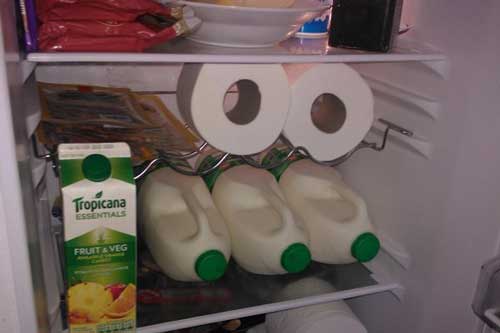 6 mẹo cực hay giúp khử mùi khó chịu trong tủ lạnh