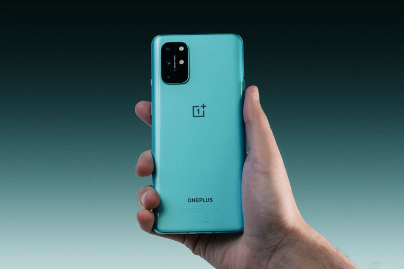 Trên tay OnePlus 8T vừa trình làng, giá 14,51 triệu, cạnh tranh với Samsung Galaxy S20 FE