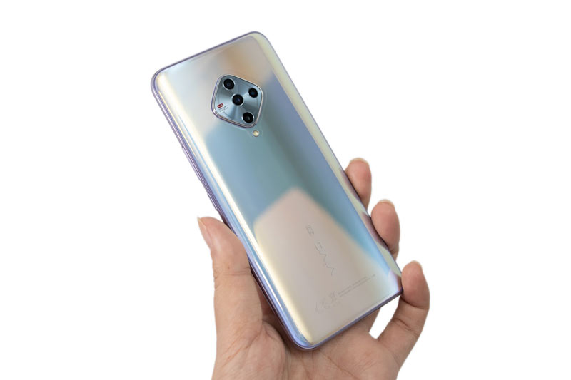 Smartphone chip S765G, RAM 8 GB, sạc 33W, giá hơn 11 triệu