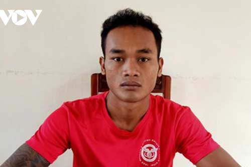 Lâm Đồng: Khởi tố, bắt giam nam thanh niên chém bé gái bị thương