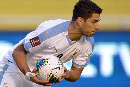 Suarez vượt qua Messi và Ronaldo 'béo' để làm nên lịch sử