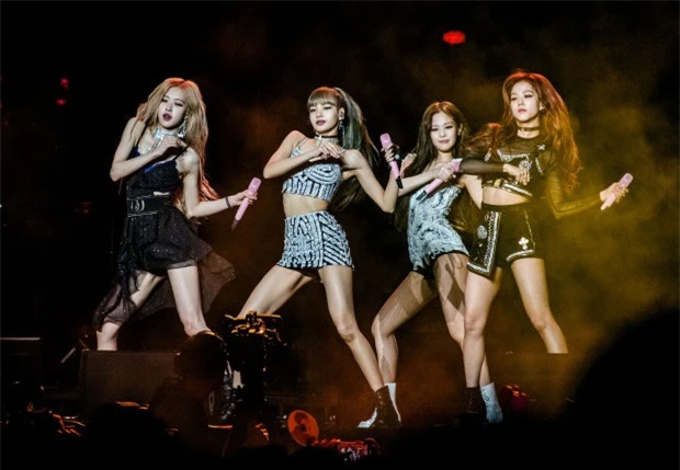 BLACKPINK ra mắt phim tài liệu, hé lộ hành trình từ thực tập sinh đến ngôi sao K-Pop - Ảnh 2.