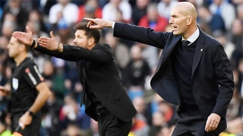 Người ta cho rằng, Zidane (phải) đang chịu nhiều ảnh hưởng của người đồng nghiệp Simeone