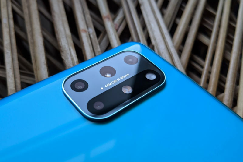 Smartphone chip S865, RAM 12 GB, sạc 65W, giá 14,51 triệu