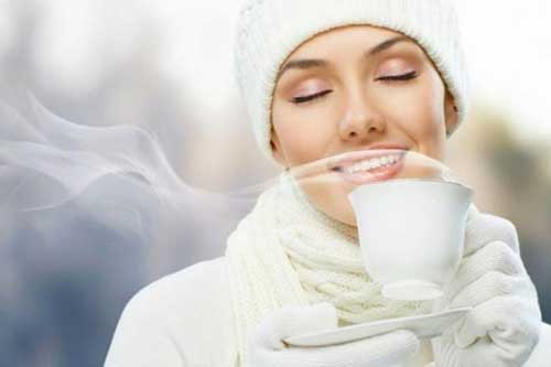 Uống 1 cốc nước ấm đúng vào "giờ vàng" này mỗi ngày, điều kì diệu sẽ xảy ra với cơ thể bạn