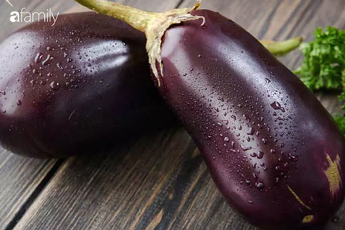 Ăn cà tím giúp bạn "lợi lộc" đủ đường, trong đó có tác dụng mà bất cứ chị em nào nghe qua cũng thích