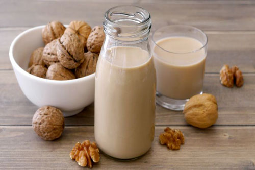 Không phải buổi sáng, đây mới là thời điểm uống sữa tốt nhất được chuyên gia khuyến cáo để có thể nhận được lượng canxi gấp bội