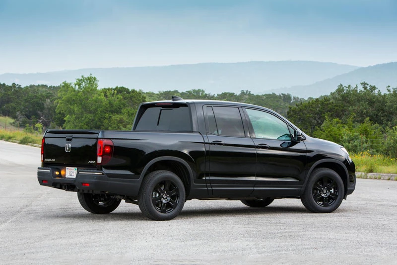 9. Honda Ridgeline Black Edition 2020 (giá khởi điểm: 43.520 USD).