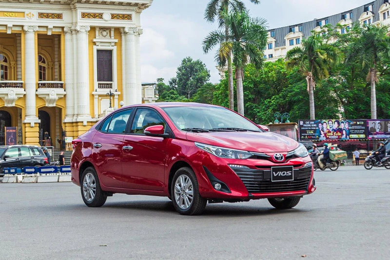 1. Toyota Vios (doanh số: 3.443 chiếc).