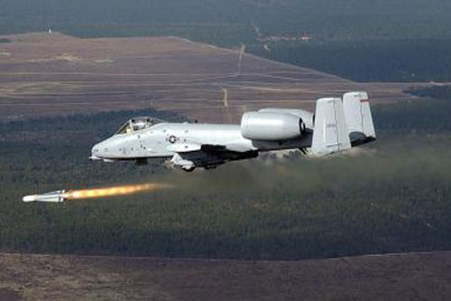 Su-25 chiến đấu siêu hạng nhưng A-10 mạnh hơn