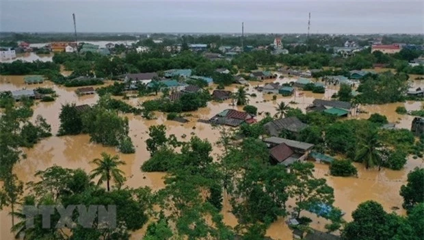 Cac nha khi hau hoc the gioi nghien cuu ve bao lu nghiem trong o VN hinh anh 1