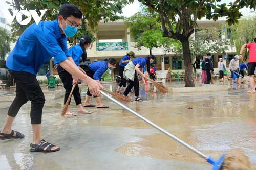 1.200 đoàn viên, thanh niên Bình Định giúp dân khắc phục hậu quả sau khi bão tan