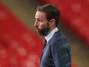 HLV Southgate 'giải trình' với Klopp về vụ Gomez chấn thương