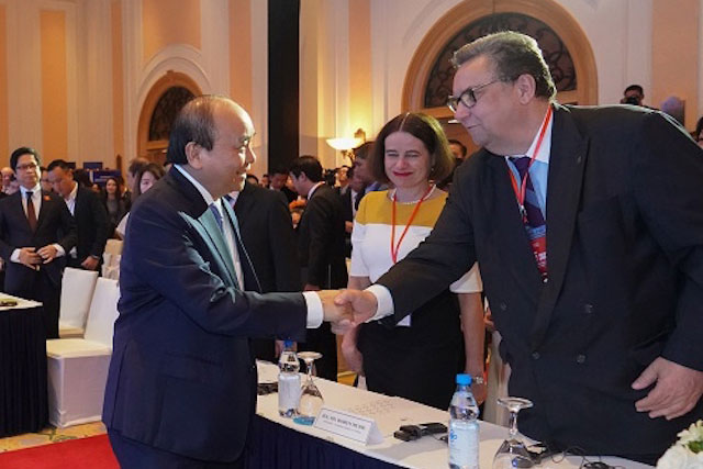 Doanh nghiệp ASEAN tìm hướng đi sau 'bão' COVID-19