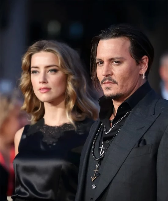 Sự nghiệp của Amber và Johnny Depp đều bị ảnh hưởng sau vụ ly hôn cay đắng.