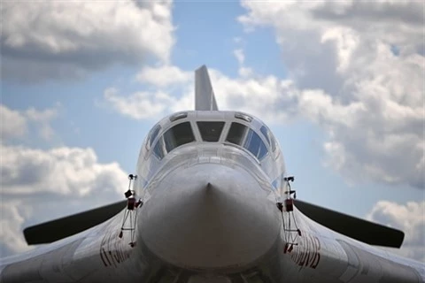 Tu-160M nang capcat canhvoi dong co moi