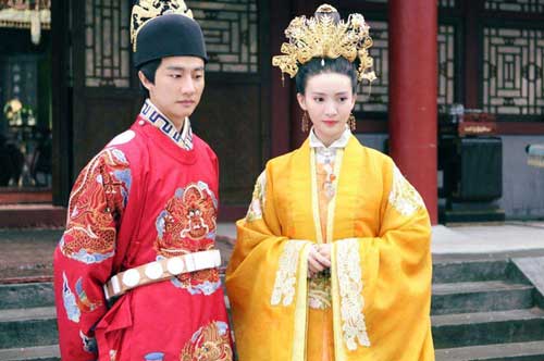 3 Hoàng hậu đáng thương nhất nhà Minh: Người bị Hoàng đế dọa đến mức sảy thai, kẻ bị phế truất nhưng thảm nhất là người bị bỏ mặc trong biển lửa