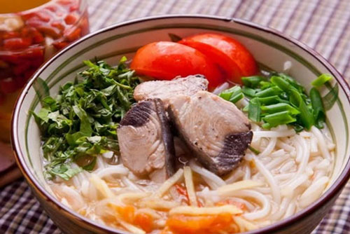 Ăn là mê với món bún cá ngừ ngon chuẩn vị miền Trung