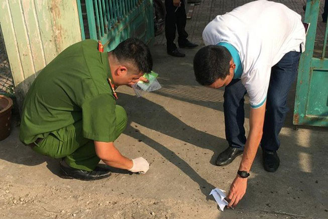 Đâm chết người vì… mở đèn gây khó ngủ