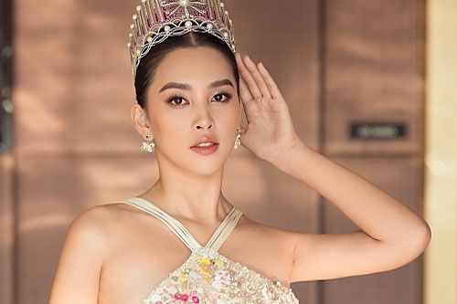 Hai năm giữ vương miện Hoa hậu Việt Nam của Tiểu Vy