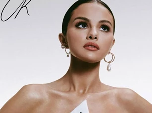 Selena Gomez mảnh khảnh và quyến rũ trên tạp chí thời trang