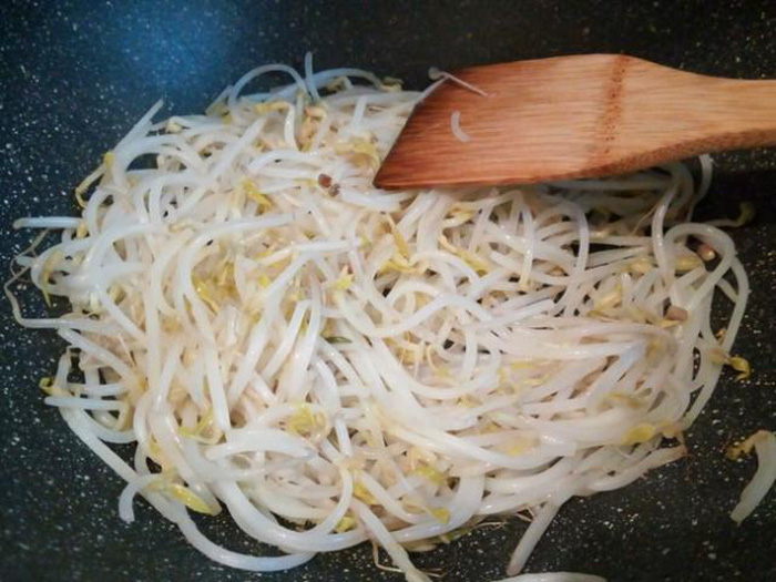 Tuyệt chiêu xào giá đỗ cực ngon ít người biết