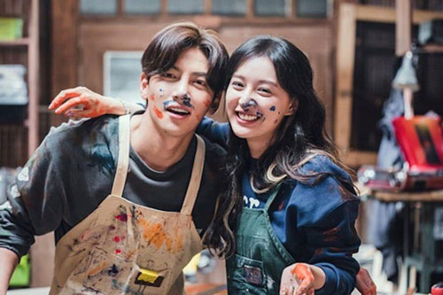 Ji Chang Wook và Kim Ji Won tình tứ trong dự án phim mới