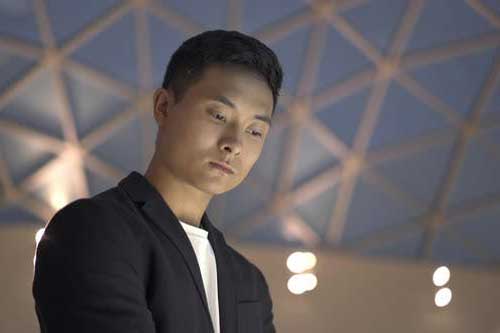 Bệnh của bố chưa hồi phục mà đã muốn về quê, nghi ngờ bố bị ngược đãi nên tôi đã bí mật lắp camera theo dõi và "sốc óc"