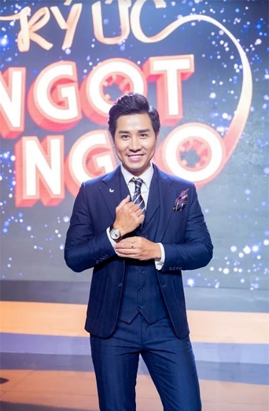 MC Nguyên Khang.