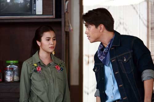 Đêm động phòng, biết chuyện vợ dối trá, tôi đòi ly hôn nhưng mẹ tôi nói chấp nhận cô con dâu này