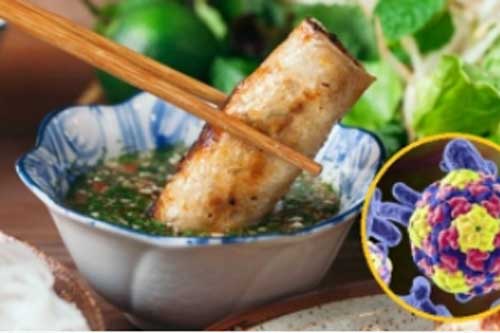 4 bệnh dễ truyền nhiễm khi gắp thức ăn, dùng chung bát nước chấm