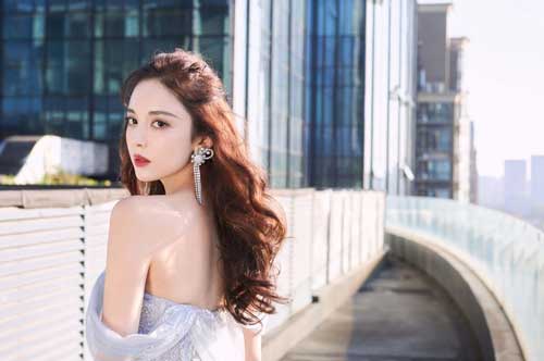 Nhan sắc kiều diễm của mỹ nhân Tân Cương 'đốn tim' phái mạnh