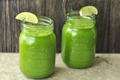 Bật mí cách làm sinh tố rau má sữa tuyệt ngon