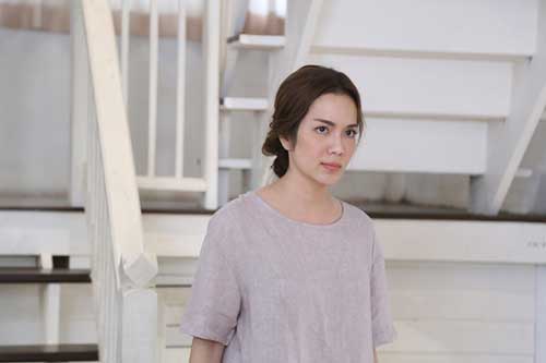 Tình cờ thấy cô giúp việc lén lút trong phòng mình, tôi quyết định lắp camera theo dõi và choáng váng khi thấy những gì cô ta đã làm