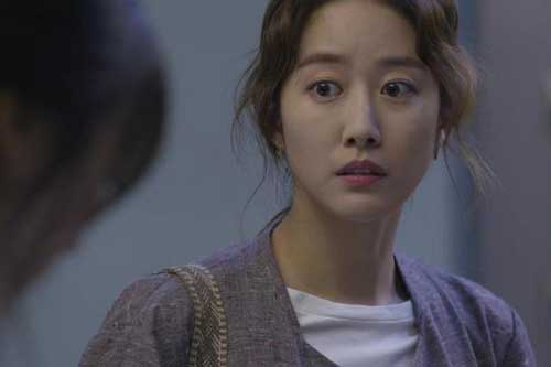 Nhờ em chồng trông cháu để đi tắm, nửa tiếng sau quay ra thì bực mình với cảnh tượng đổ vỡ, nhưng người bị mắng lại là tôi vì lý do bất ngờ