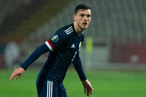 Liverpool nhận hung tin từ Andy Robertson