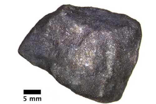 Choáng: 2.600 "vật liệu sự sống" trong vật thể ngoài hành tinh dưới đáy hồ