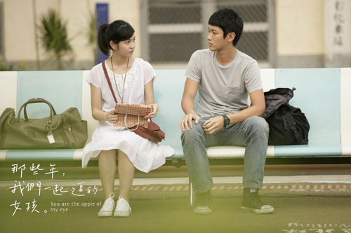 Tarot: Tình cảm bạn thân khác giới dành cho bạn có đơn thuần là tình bạn?