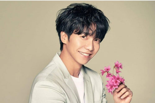 Lee Seung Gi chính thức trở lại làng nhạc