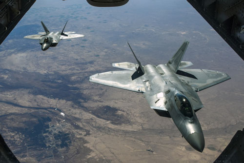 Mỹ lại tạo ‘địa chấn’ ở Trung Đông bằng ‘mãnh điểu’ F-22?