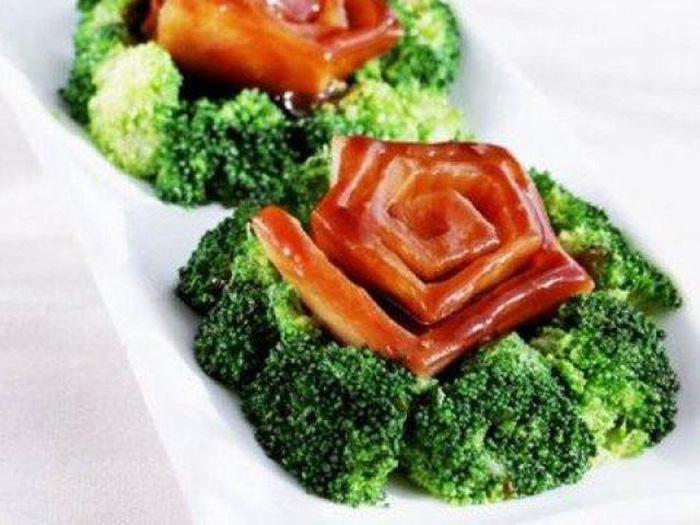 Cách làm món thịt luộc 'vườn hoa' khiến cả chồng lẫn khách đều kinh ngạc