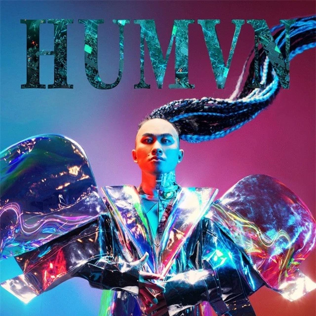 Tùng Dương quyên một phần tiền bán album Human cho Quảng Trị - Ảnh 1.