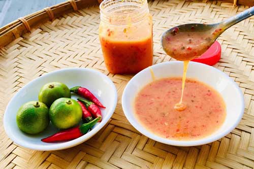 3 cách làm nước chấm hải sản ngon cho món ăn tròn vị